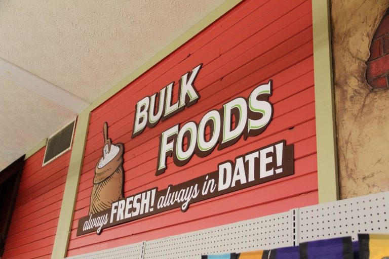 Store sign: bulk foods always fresh! always in date!